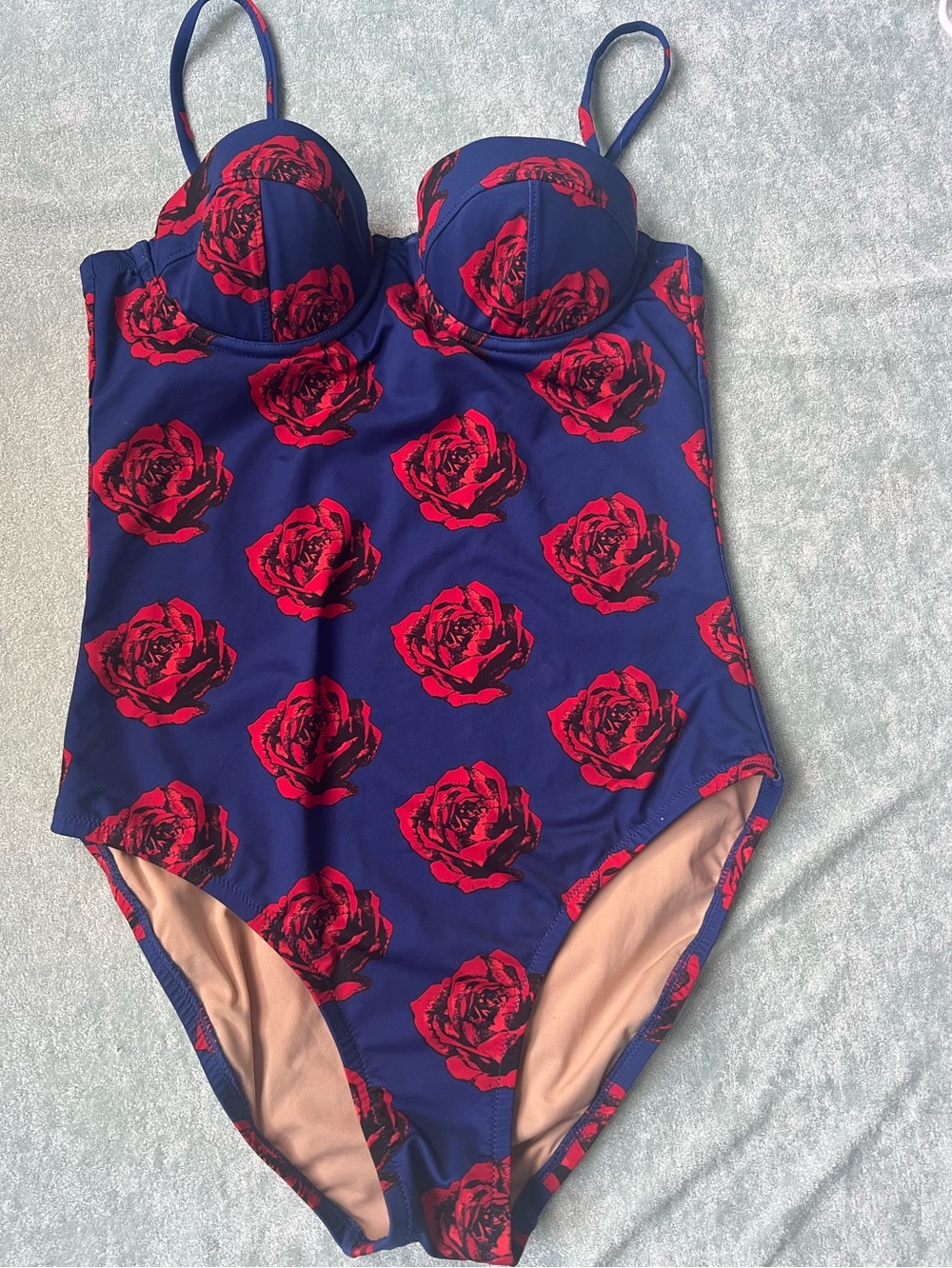 J.Crew "Pop Art Rose" Underwire One-Piece Swimsuit 4 XS